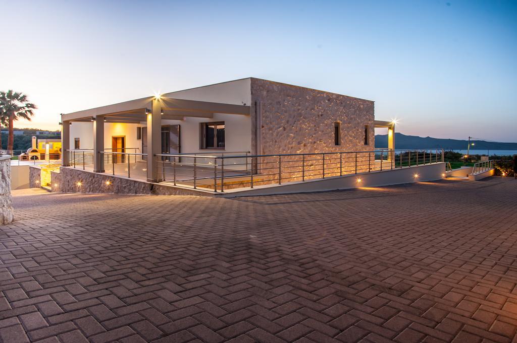 Villa Prigipessa Agia Marina  Exterior photo