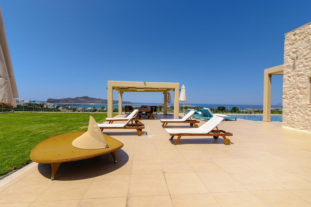 Villa Prigipessa Agia Marina  Exterior photo